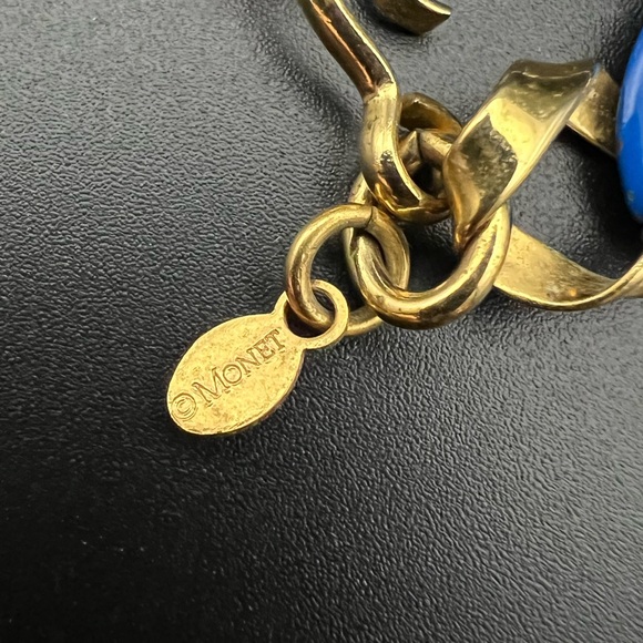 Vintage Monet Electric Blue Necklace - Picture 2 of 3